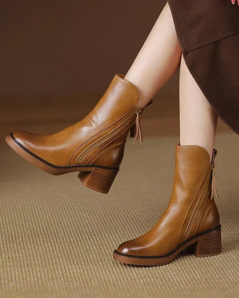 Jane - Leather boots with a comfortable heel, elegant and timeless