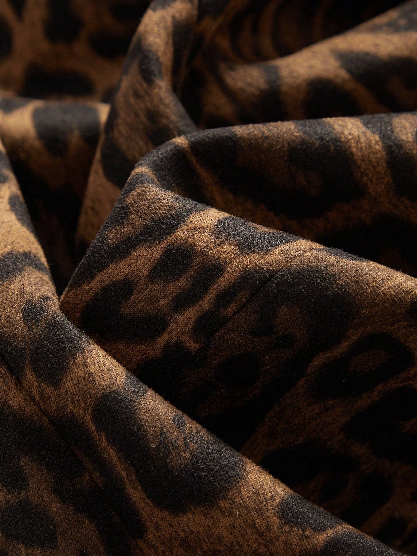 Marie-Claire | Solid Colour Blazer with Leopard Print