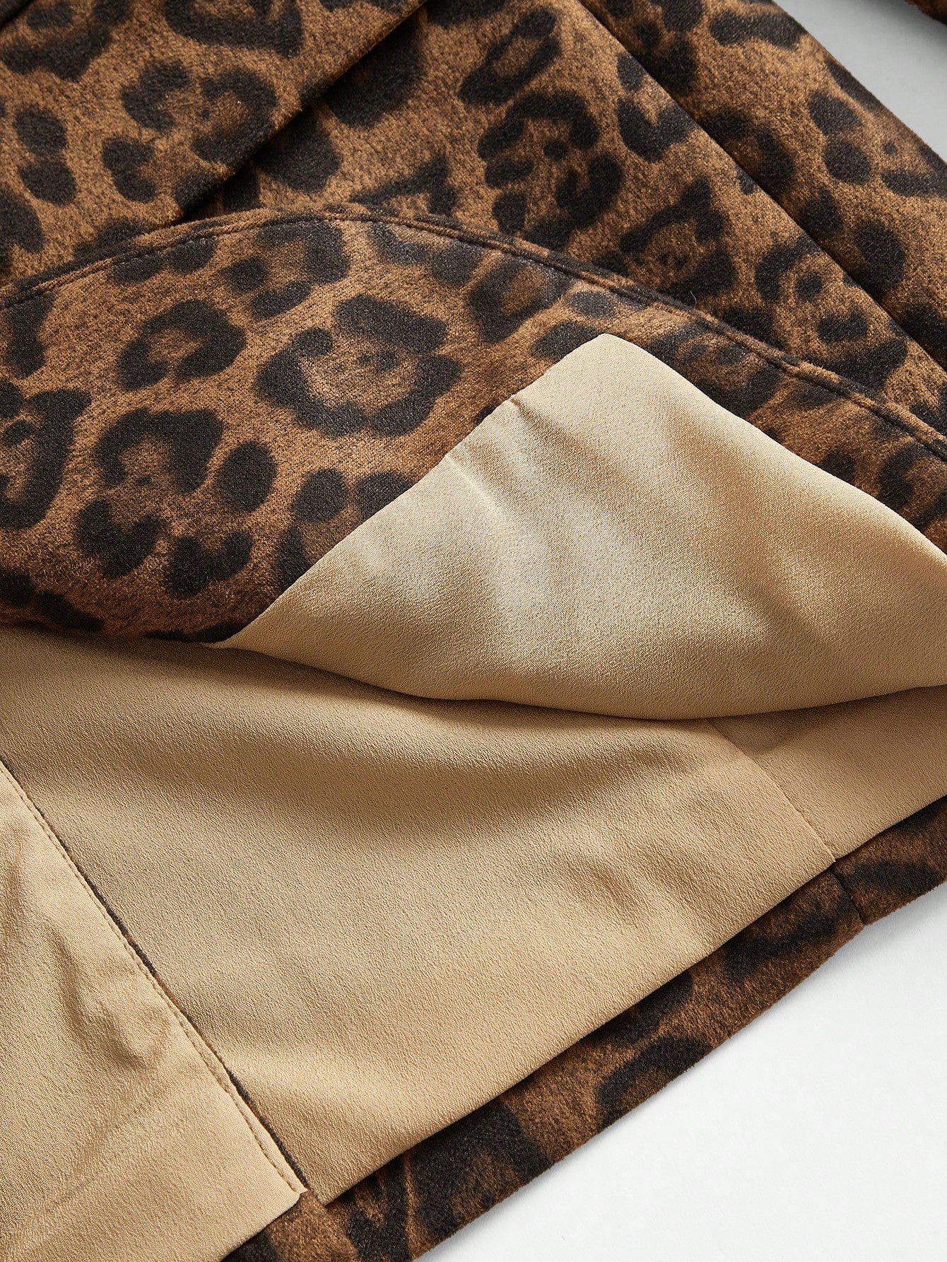 Marie-Claire | Solid Colour Blazer with Leopard Print
