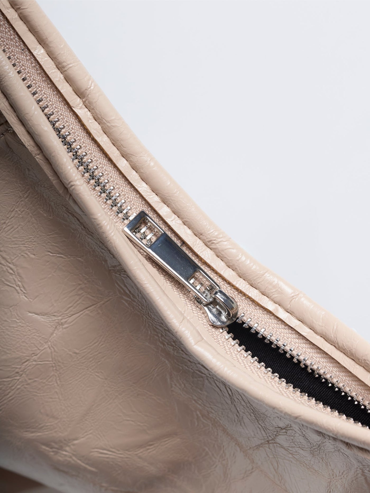 Scarlett Slide Leather Tote