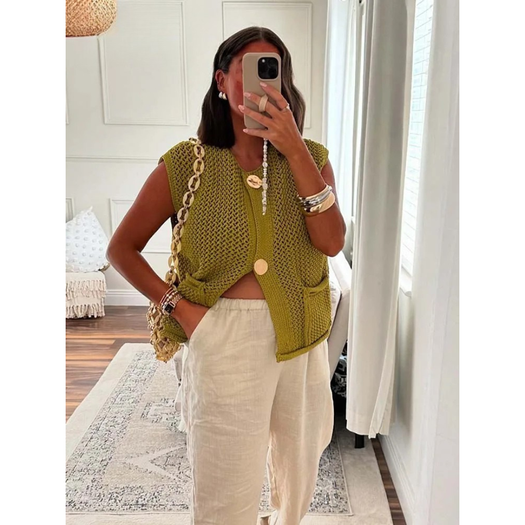 Eleanor | The Buttoned Knit Vest
