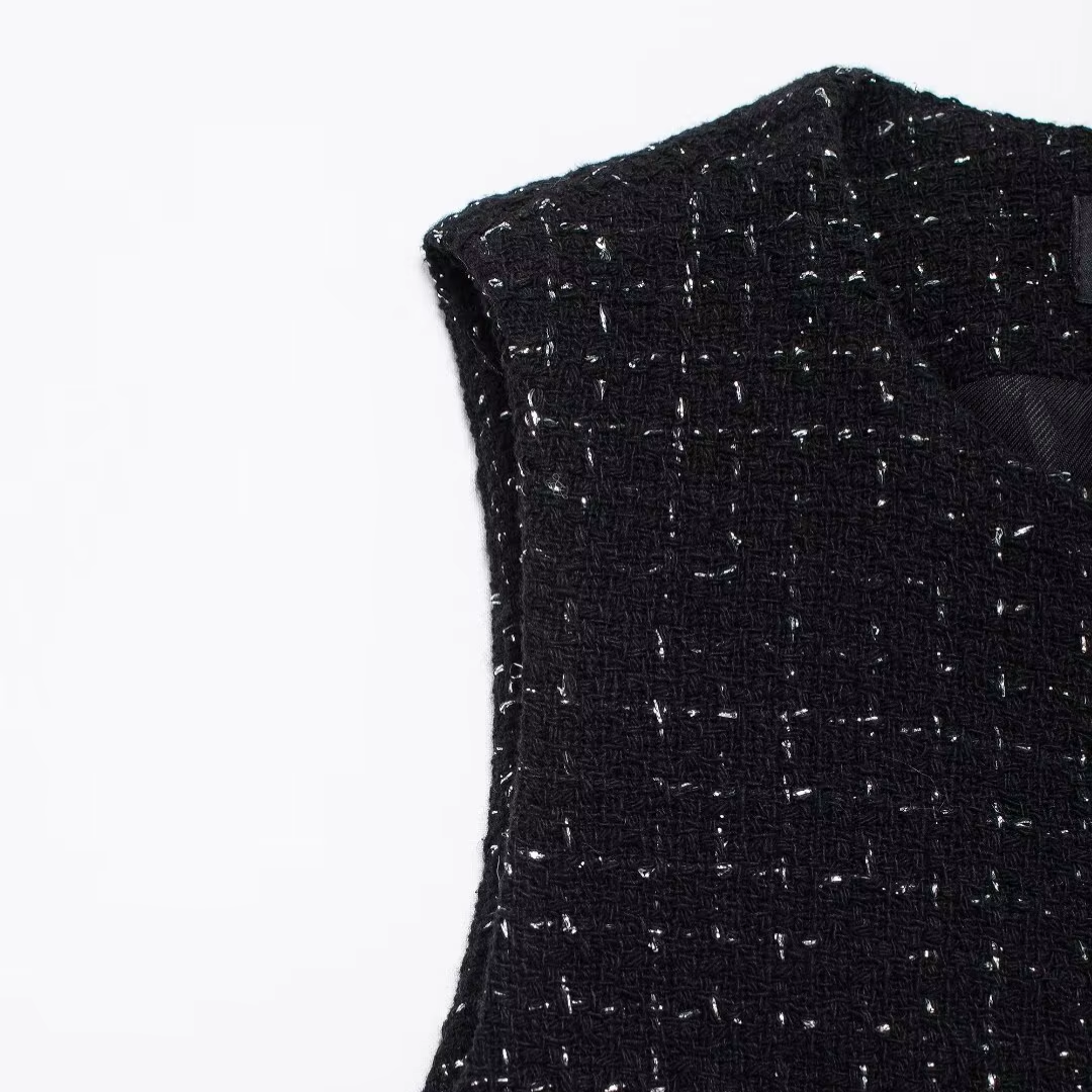Charlotte | The Luxurious Tweed Vest