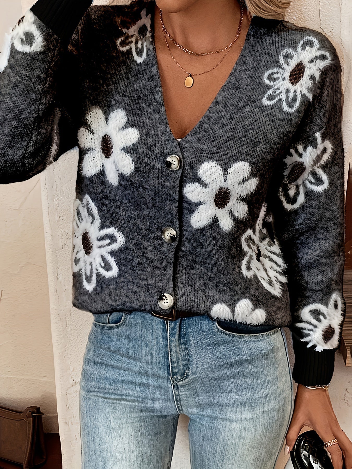 Pascale | Knitted Cardigan with Floral Print