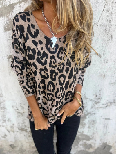 Margaret - Round Neck Leopard Print Blouse