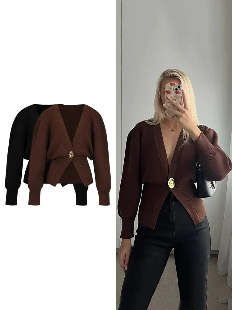 Flavie | Elegant Cardigan with Gold Button