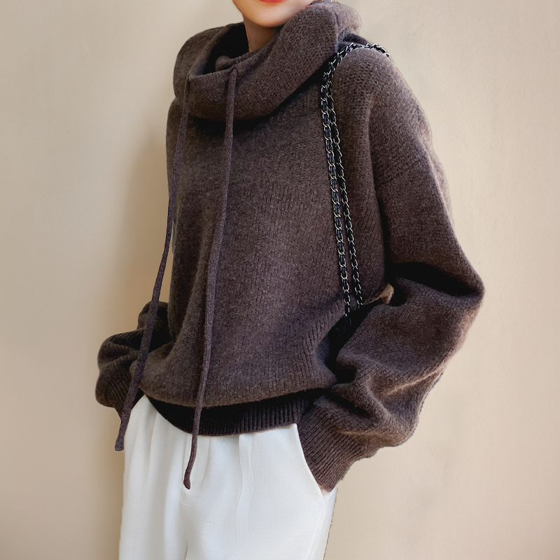 Carine | Roll Neck