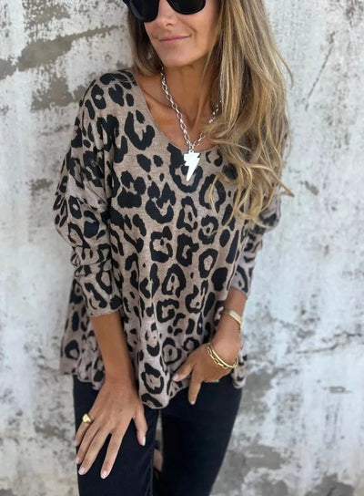 Margaret - Round Neck Leopard Print Blouse